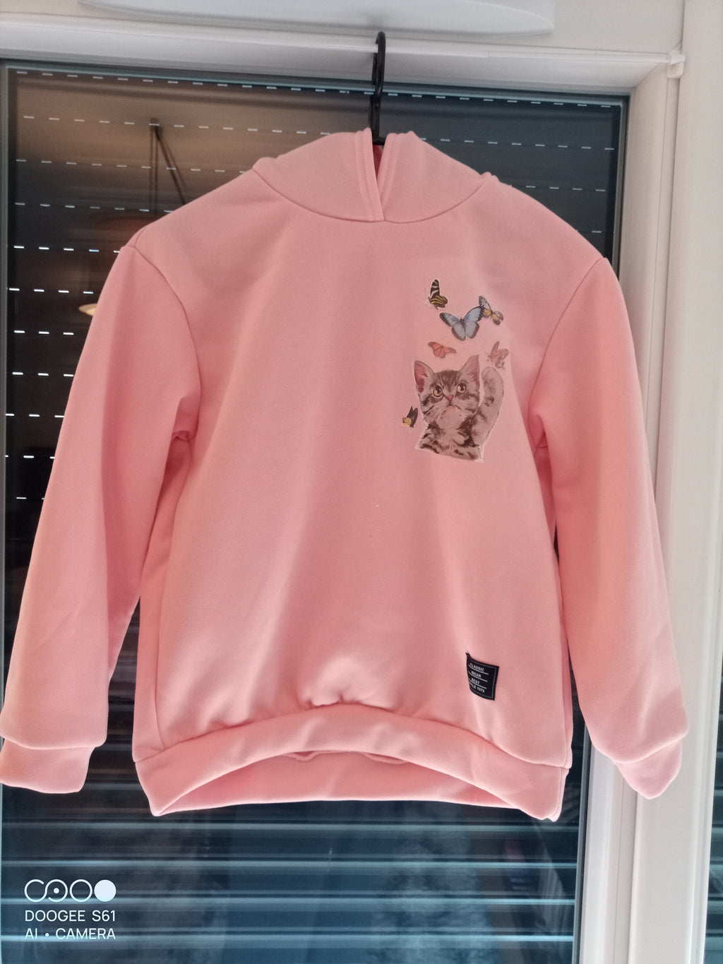 SWEAT A CAPUCHE ENFANT 11 ANS