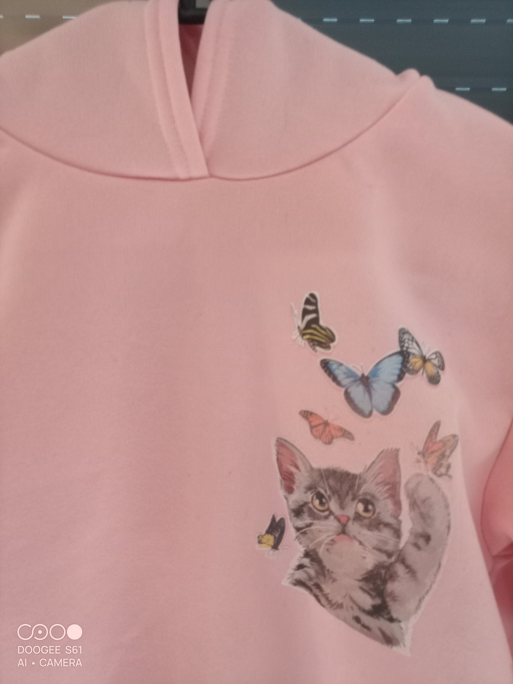 SWEAT A CAPUCHE ENFANT 11 ANS