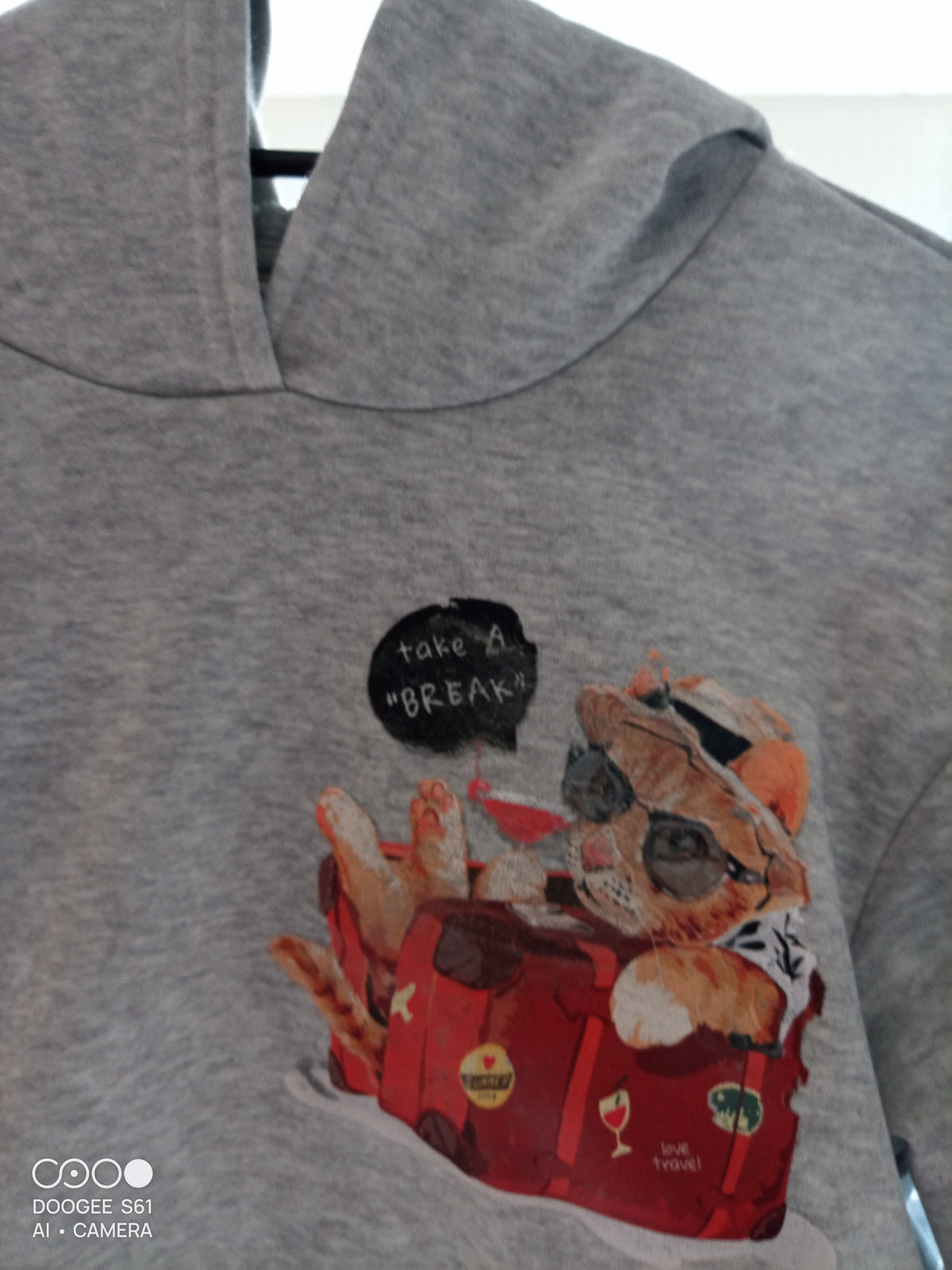 SWEATS A CAPUCHE ENFANT 11 ANS